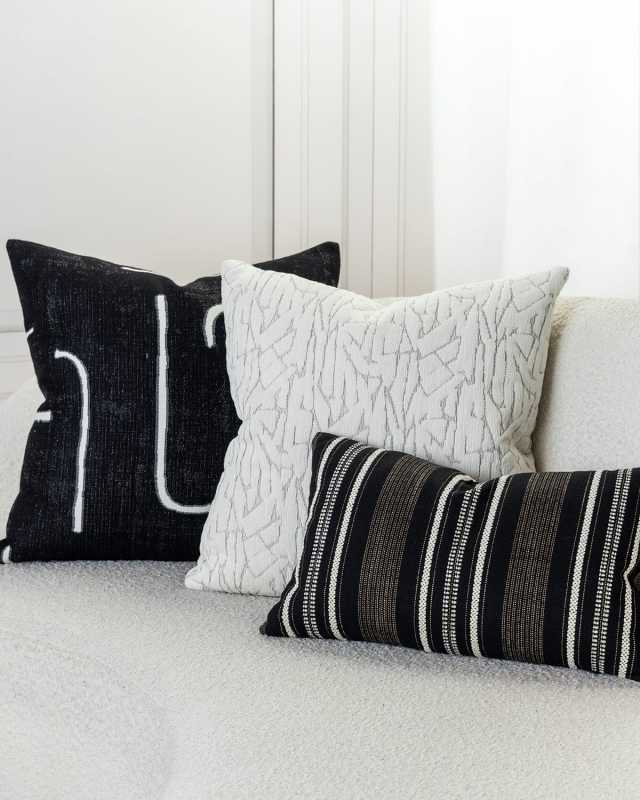 Synchronize Indoor/Outdoor Pillow, 20" Square